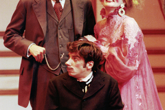 «Cent millions qui tombent»,  Benoît Gouin, Jacques Leblanc, Markita Boies, 1992 (photo : Léopold Rousseau)