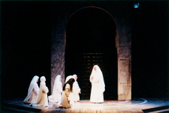 «Abélard et Heloîse», décor et photo de Paul Bussières, © Archives Paul Bussières, 1995